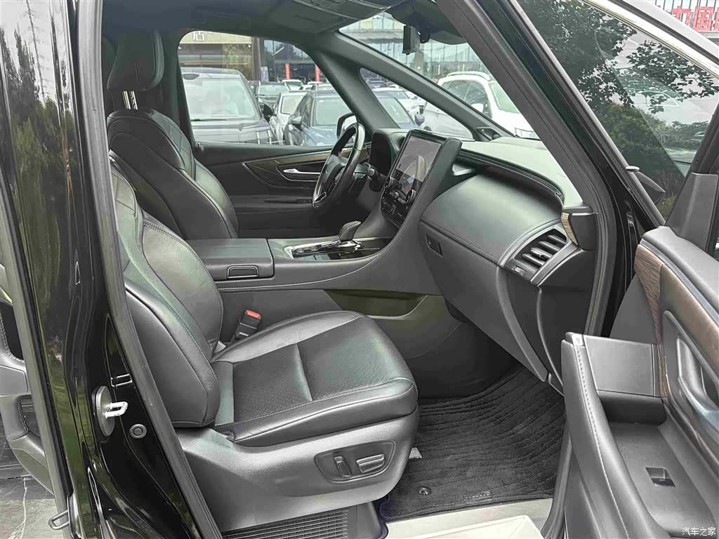 Toyota Vellfire, 2024 12
