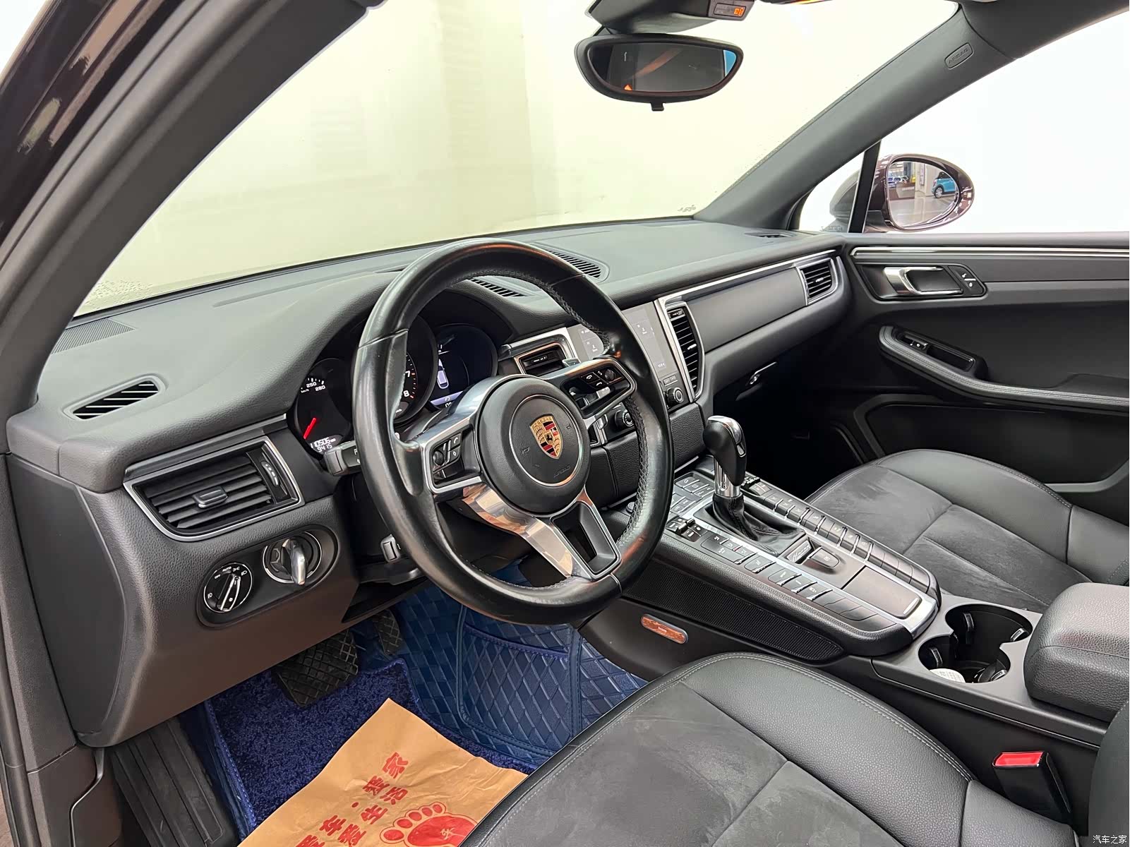 Porsche Macan, 2017 11