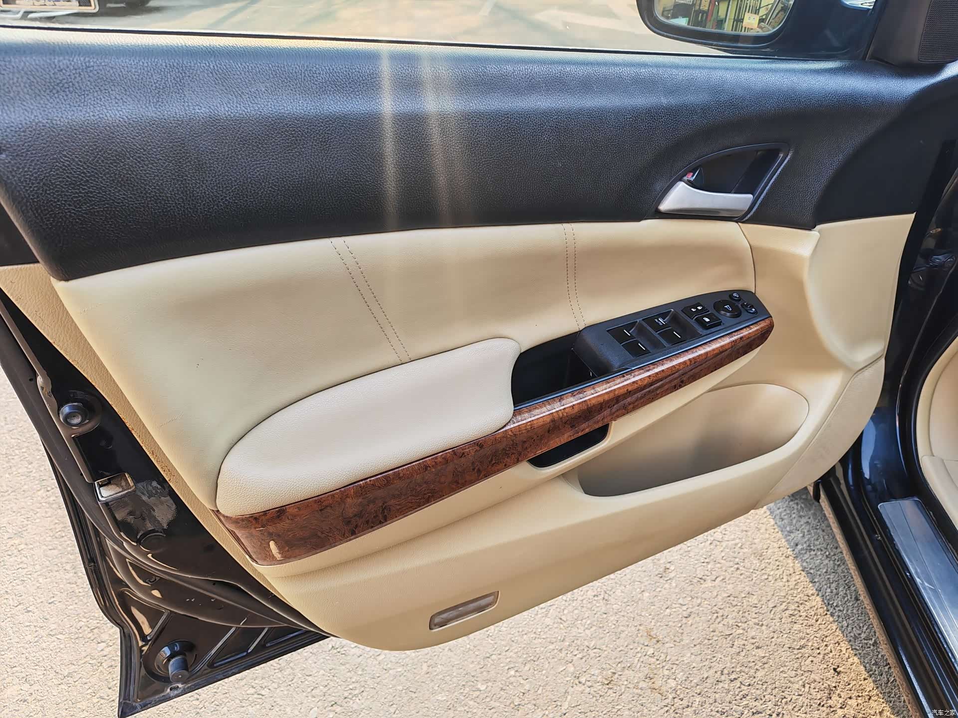Honda Accord, 2011 11