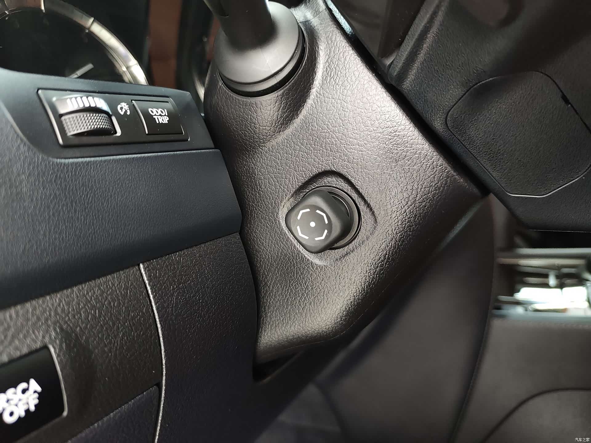 Lexus LX, 2017 15