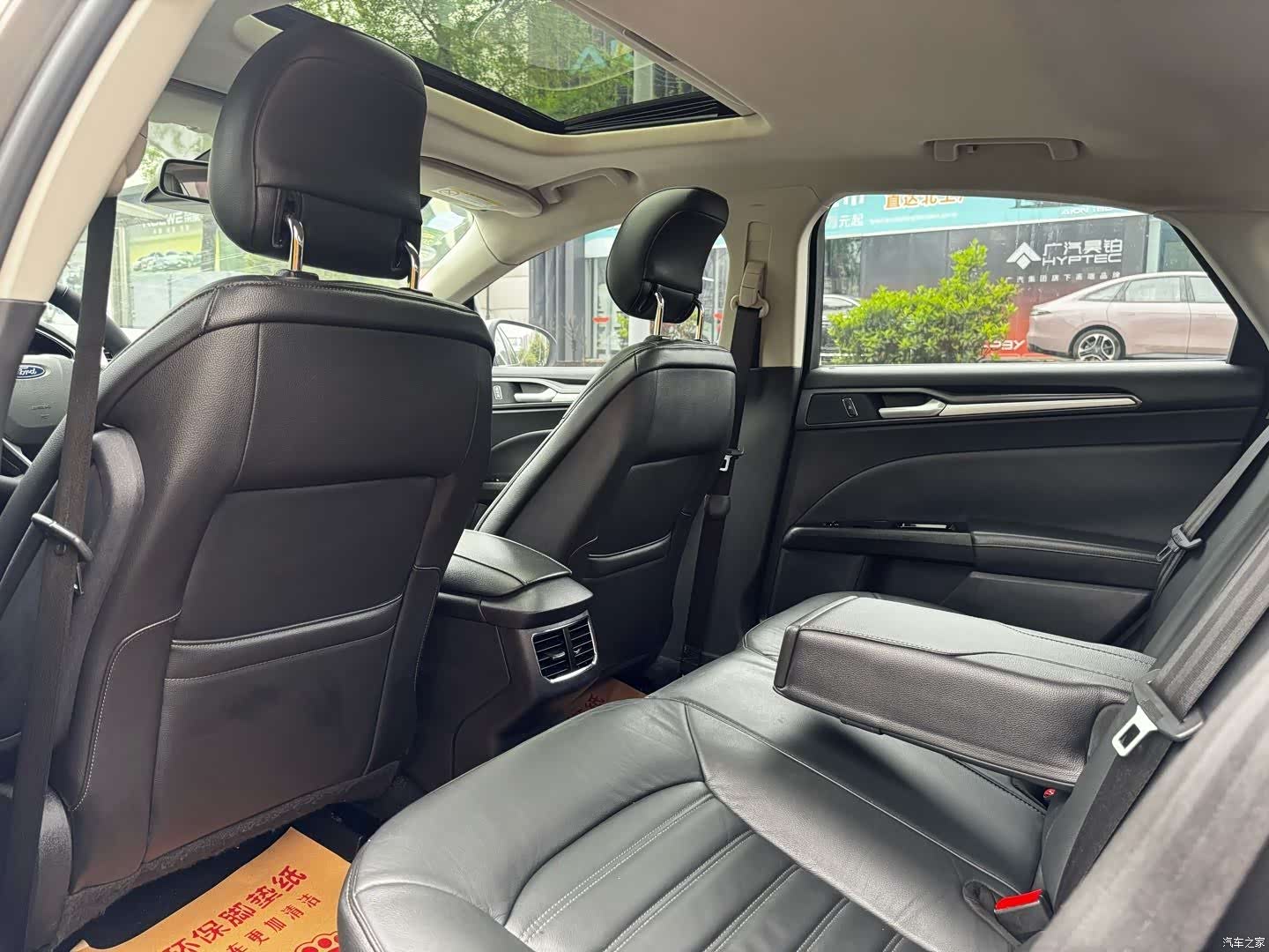 Ford Mondeo, 2016 6