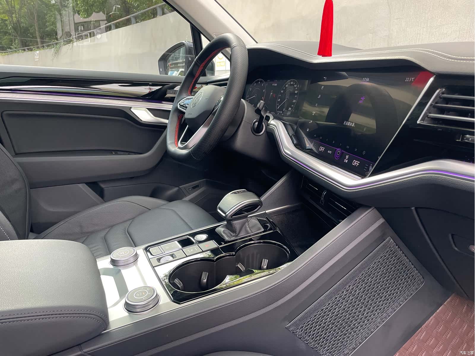 Volkswagen Touareg, 2021 14