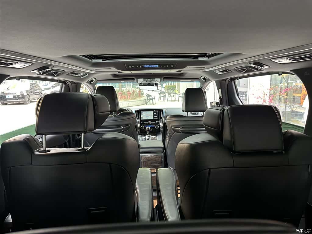 Toyota Vellfire, 2021 12