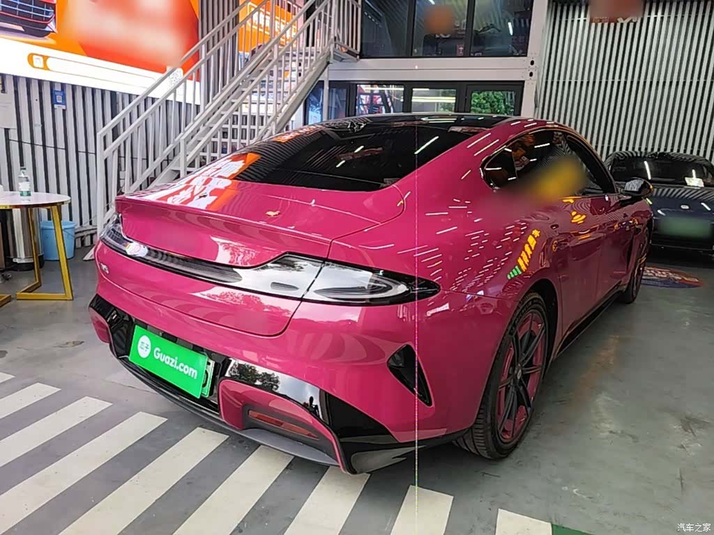 Xiaomi SU7, 2025 7