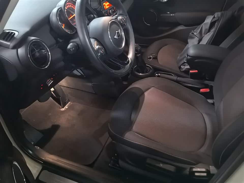 MINI MINI