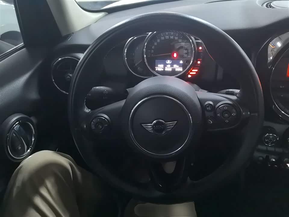 MINI MINI