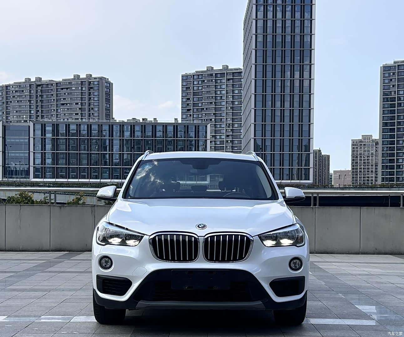 BMW X1, 2018 все фото