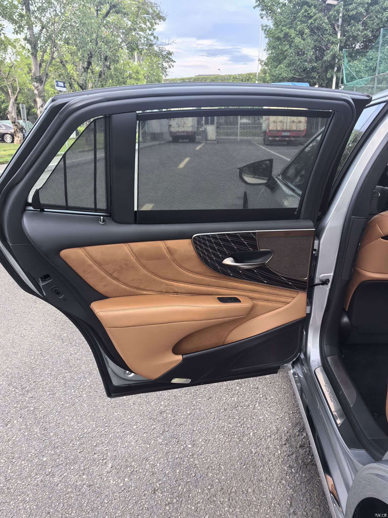 Lexus LS, 2021 11