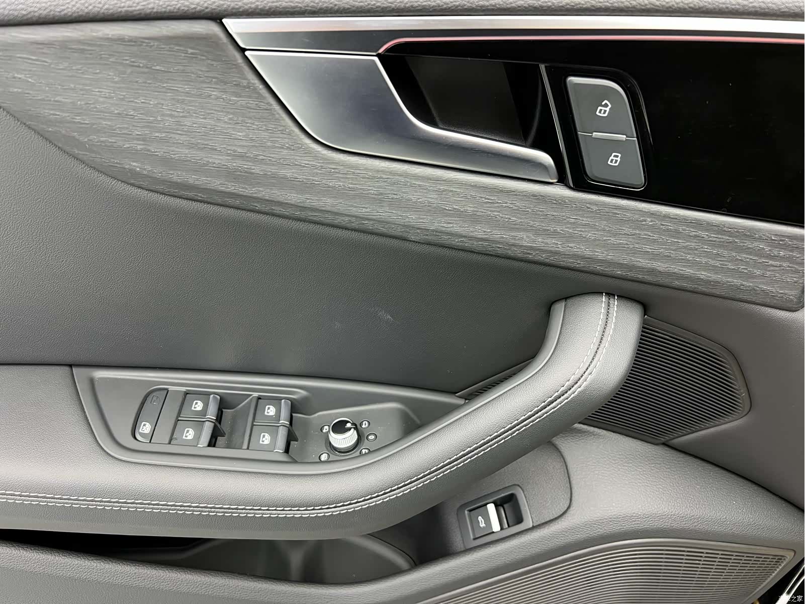 Audi A4L, 2024 3