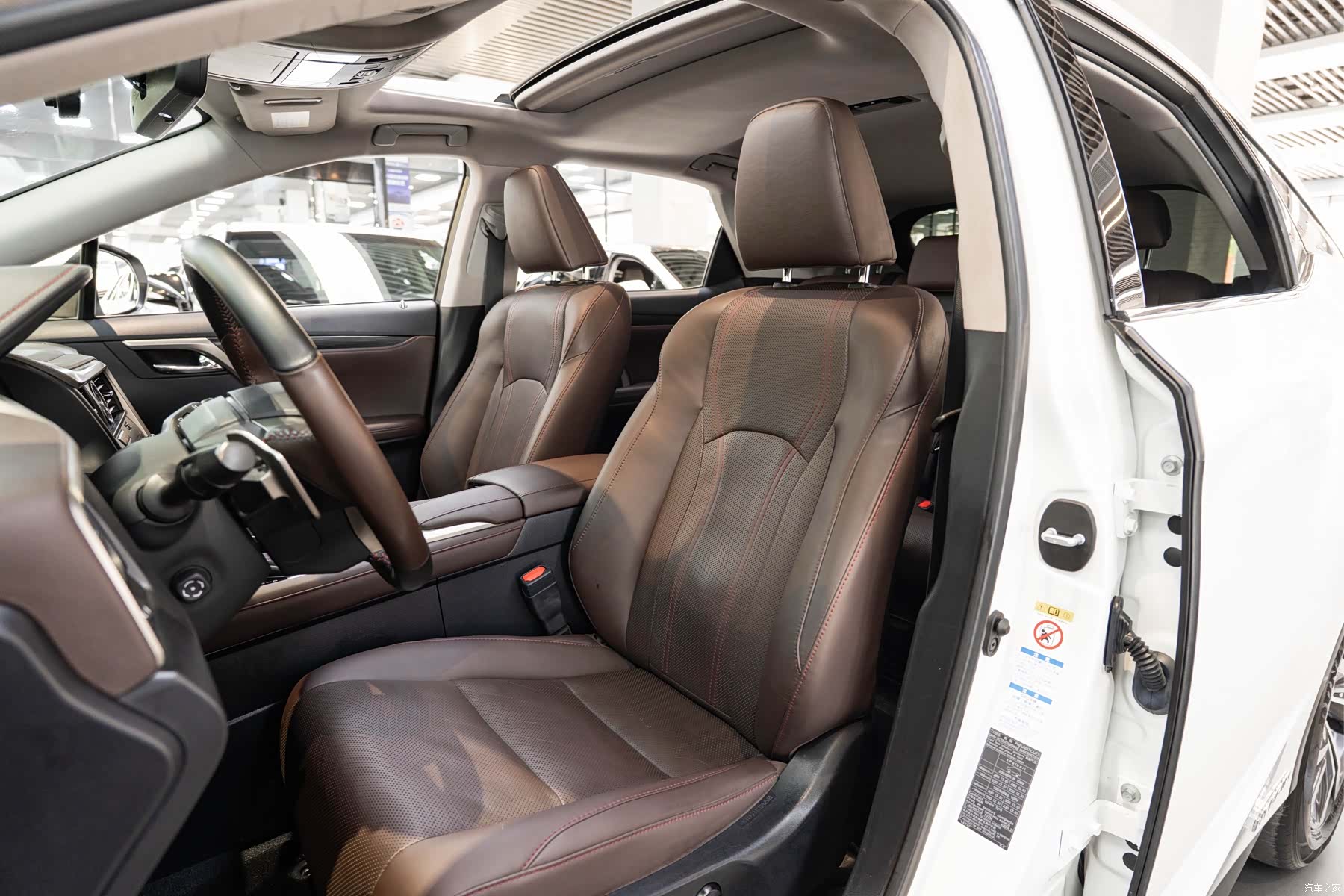 Lexus RX, 2019 11