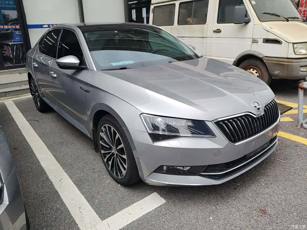 Skoda Superb, 2018 23