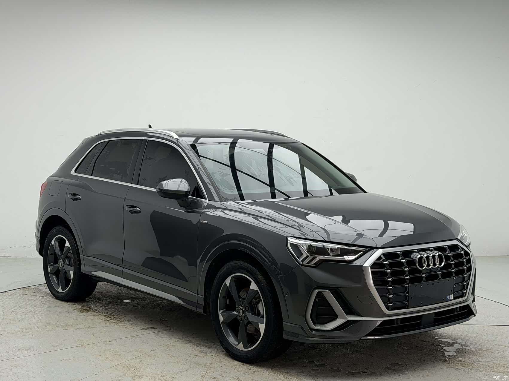 Audi Q3, 2023 3