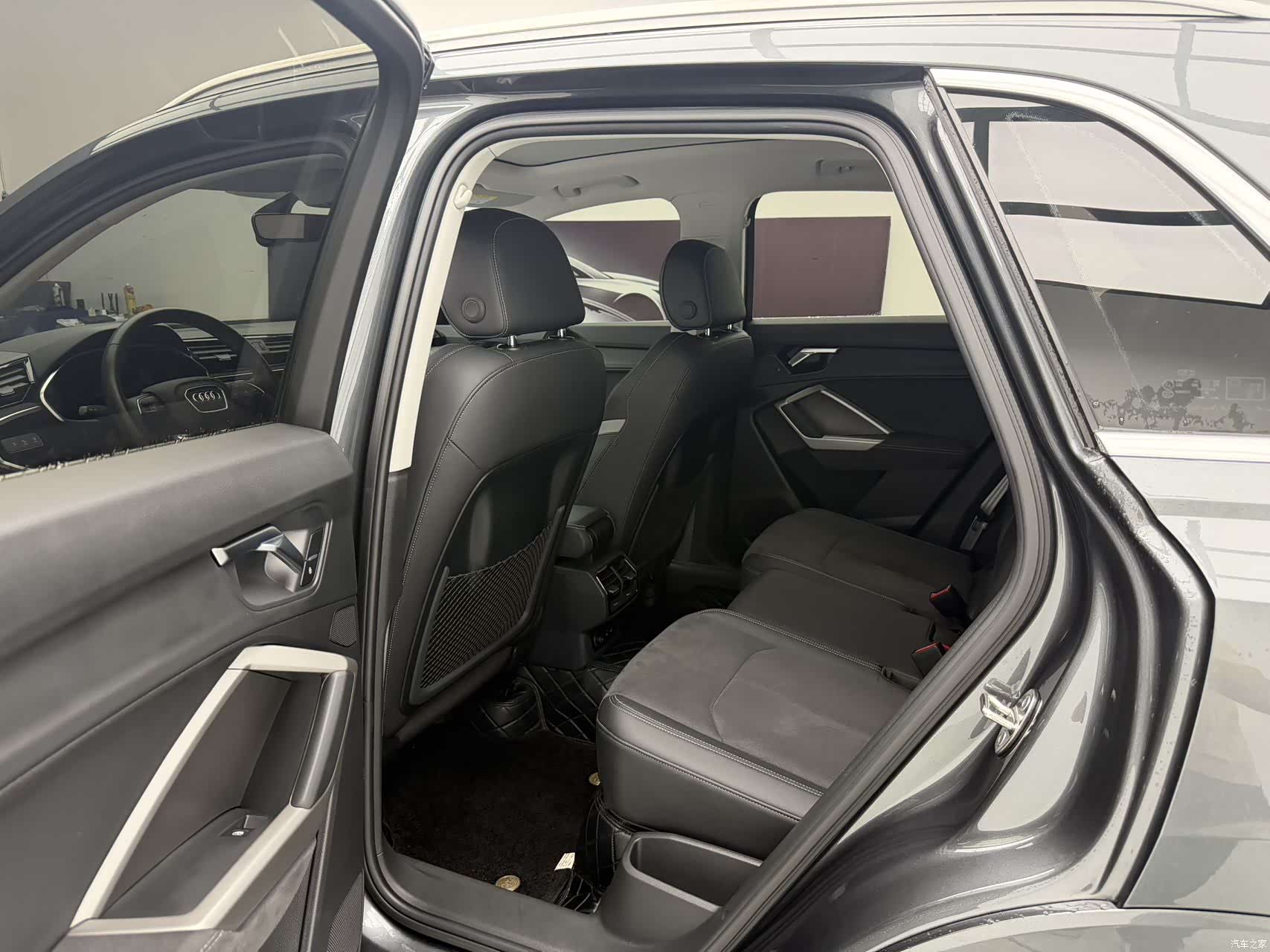 Audi Q3, 2023 8