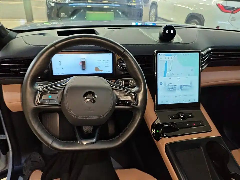 NIO ES6
