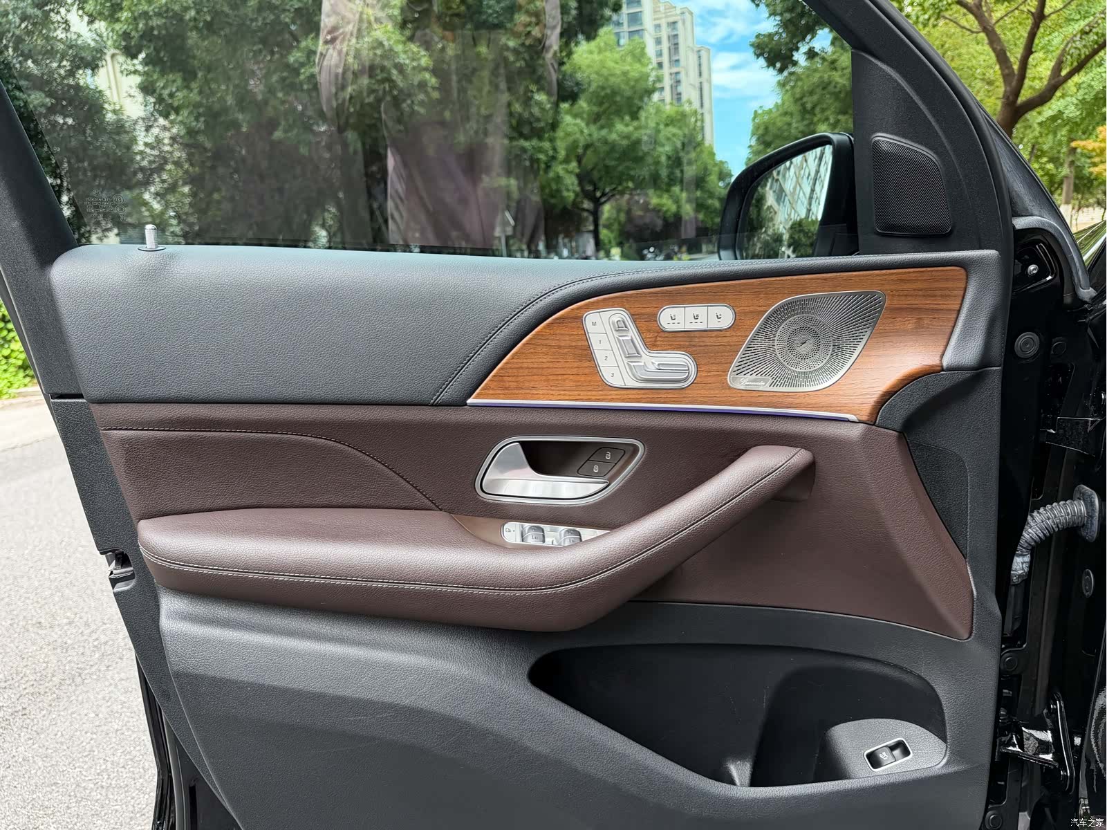 Mercedes-Benz GLS, 2022 14