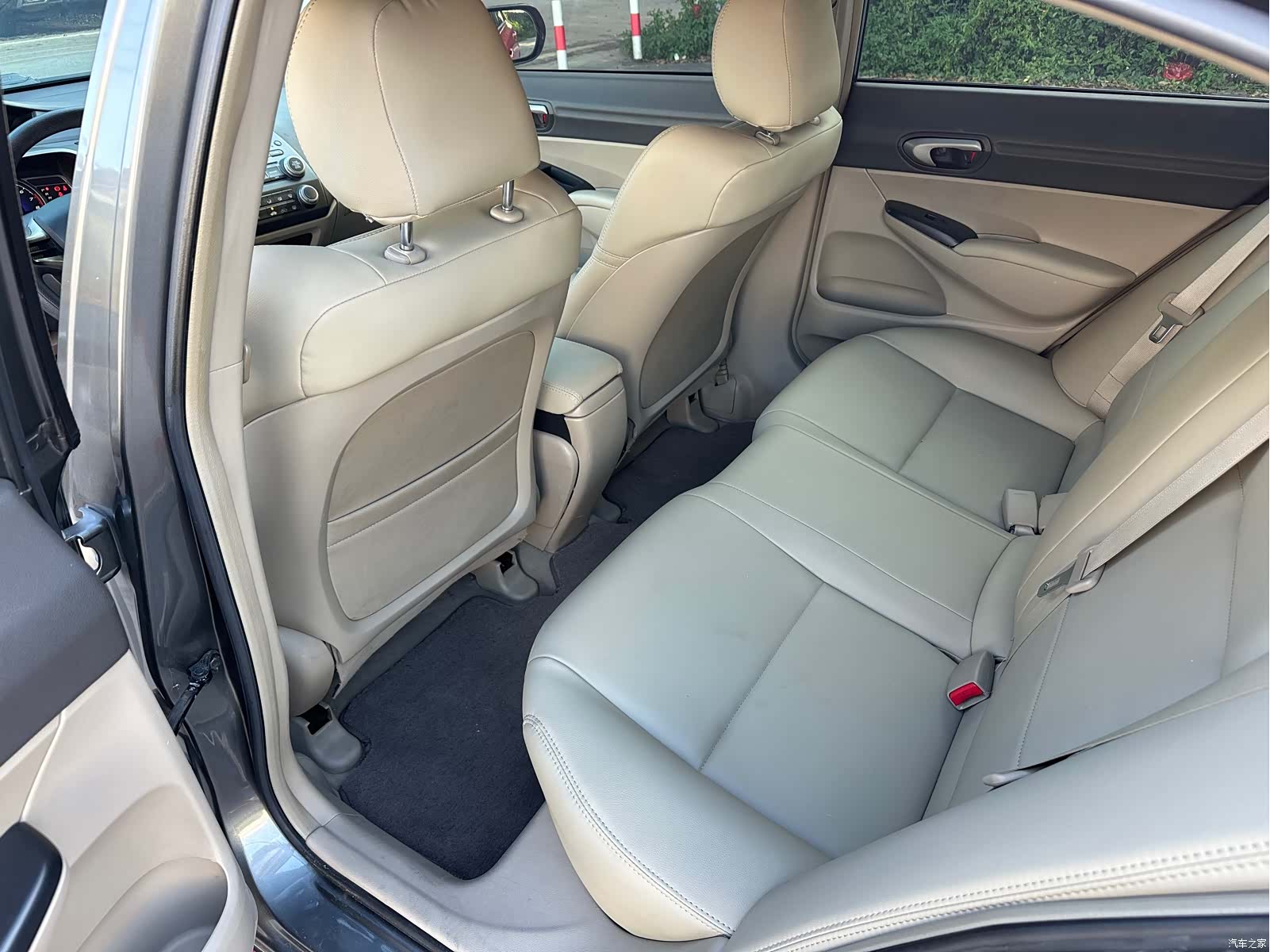 Honda Civic, 2011 все фото
