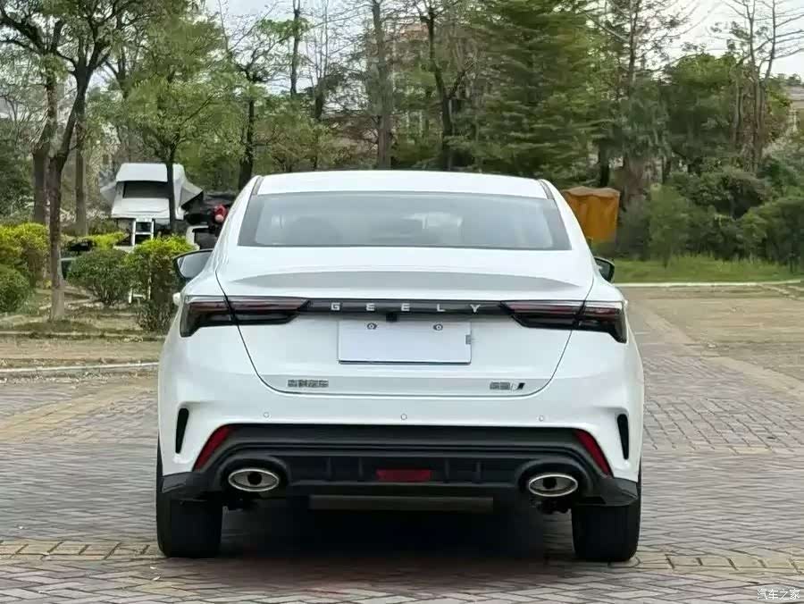 Geely Binray, 2023 8