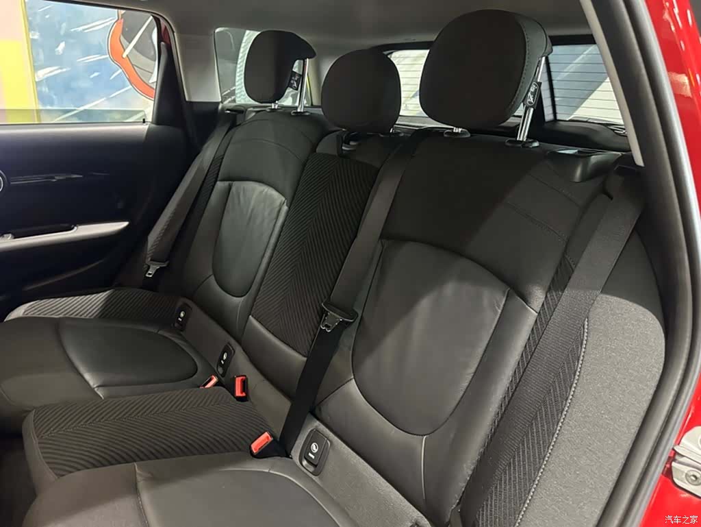 Mini Clubman, 2016 13