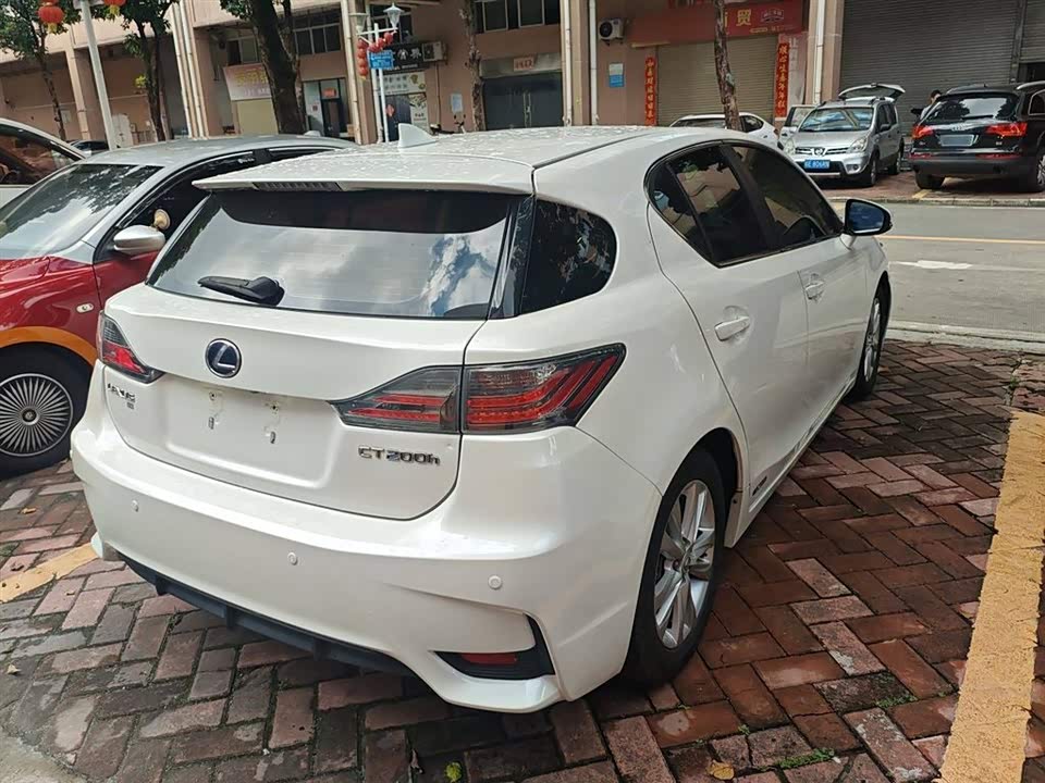 Lexus CT