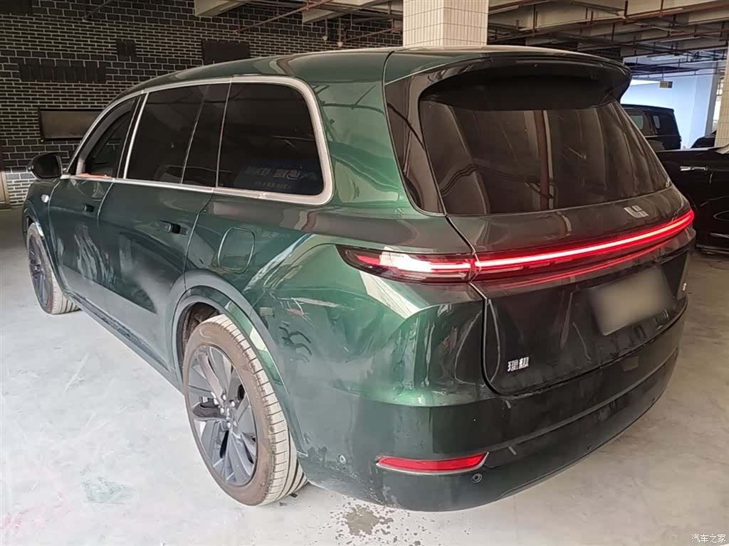 Li Auto L9, 2023 все фото