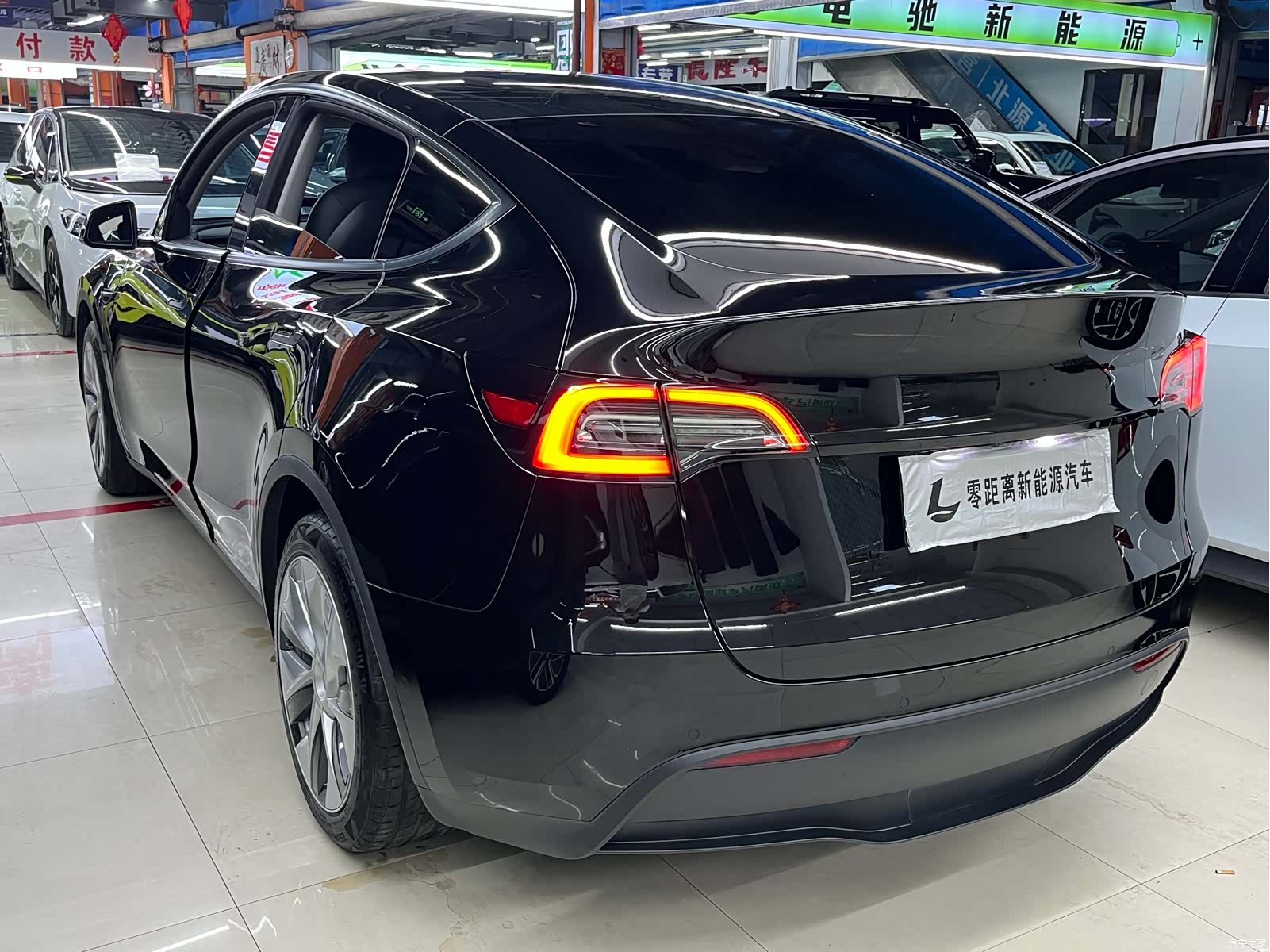Tesla Model Y, 2022 4