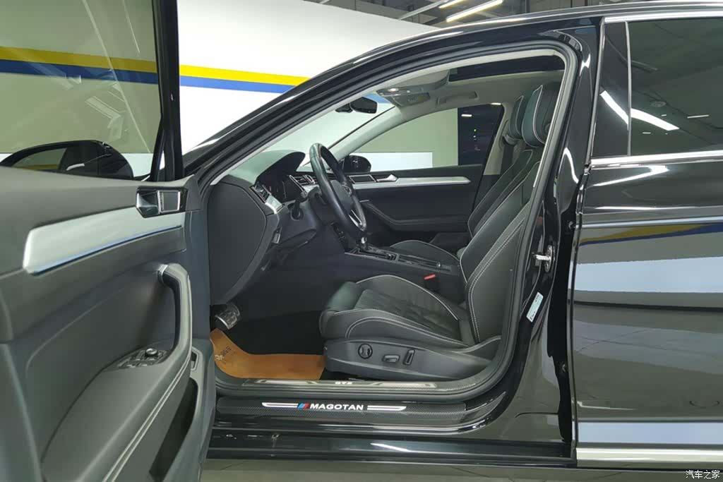 Volkswagen Magotan, 2023 9