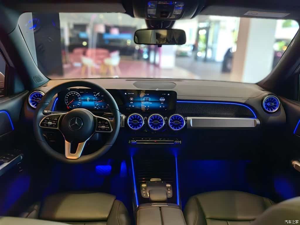 Mercedes-Benz GLB, 2023 6