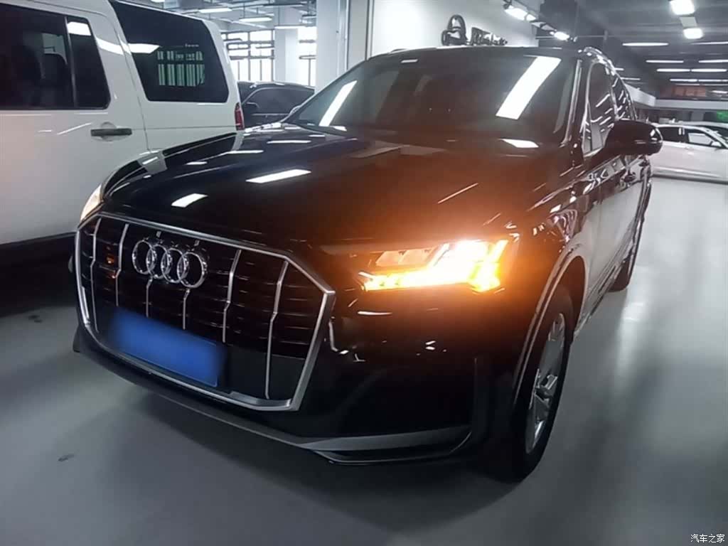 Audi Q7, 2024 2