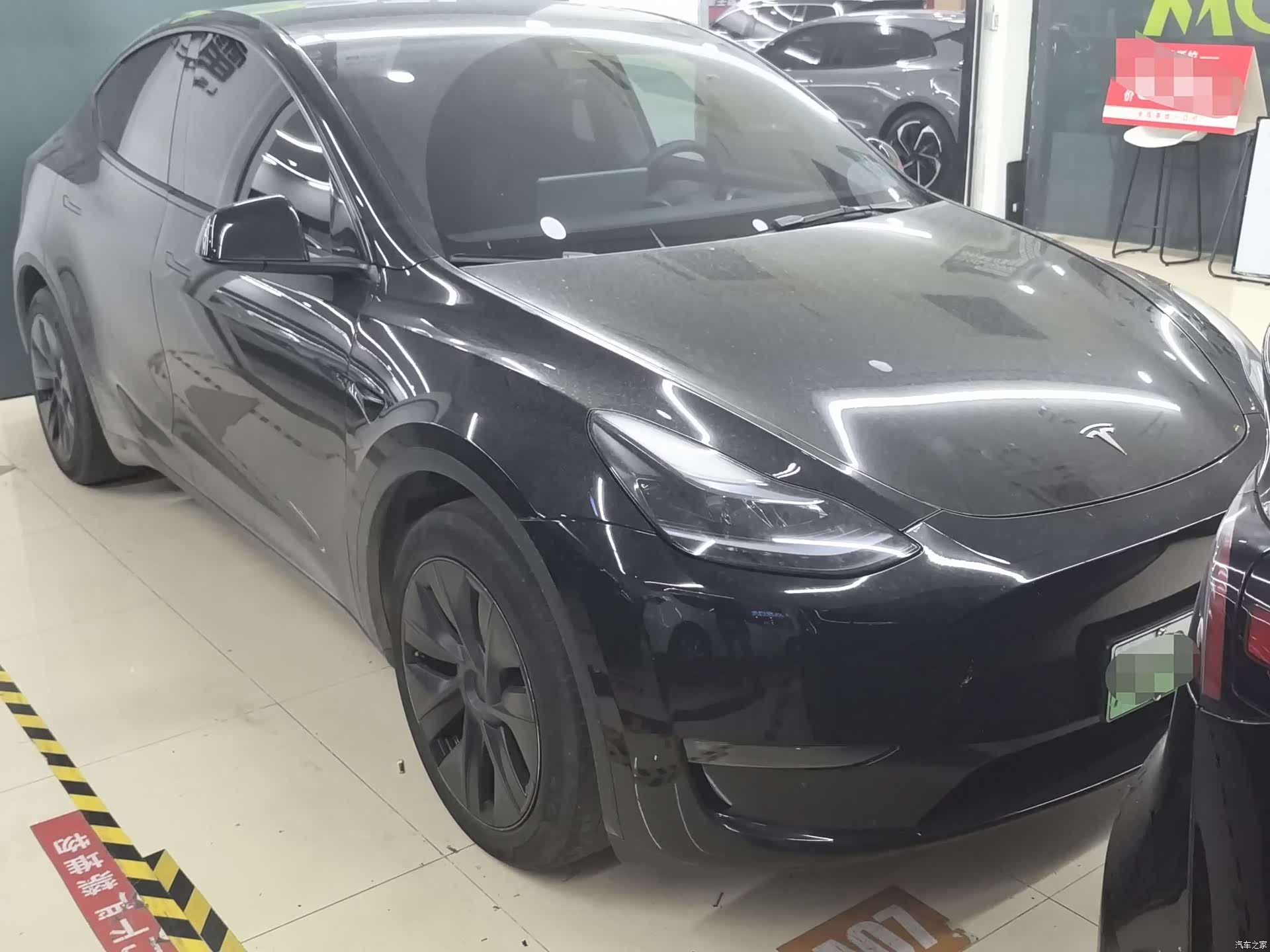 Tesla Model Y, 2023 2