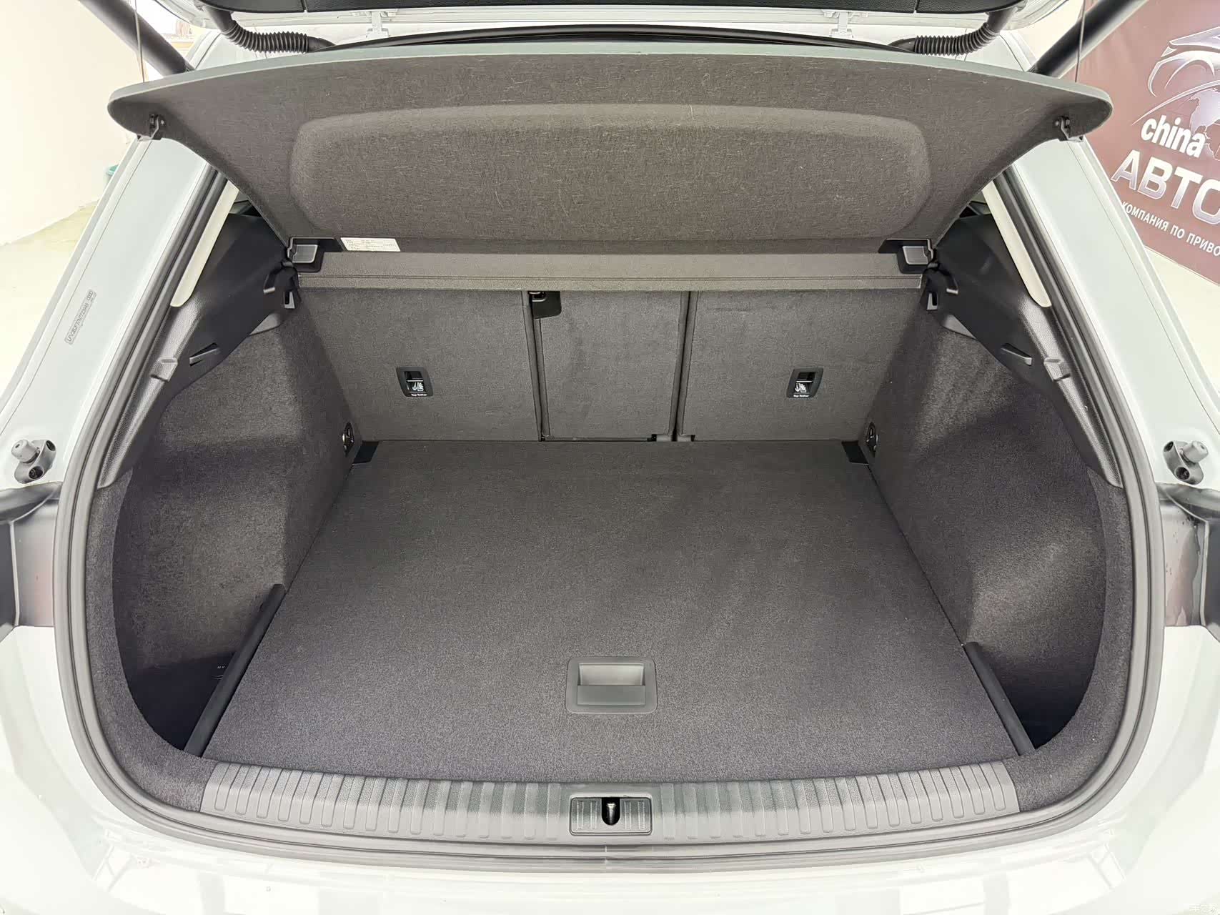 Audi Q3, 2023 12