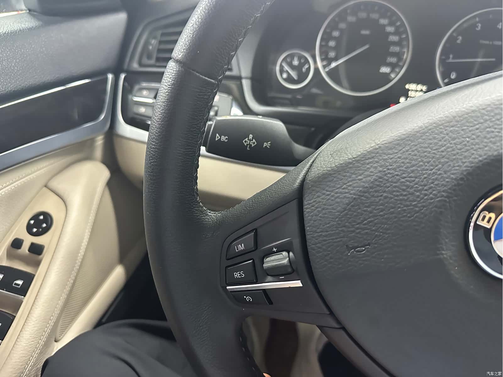 BMW 5 Series, 2012 15