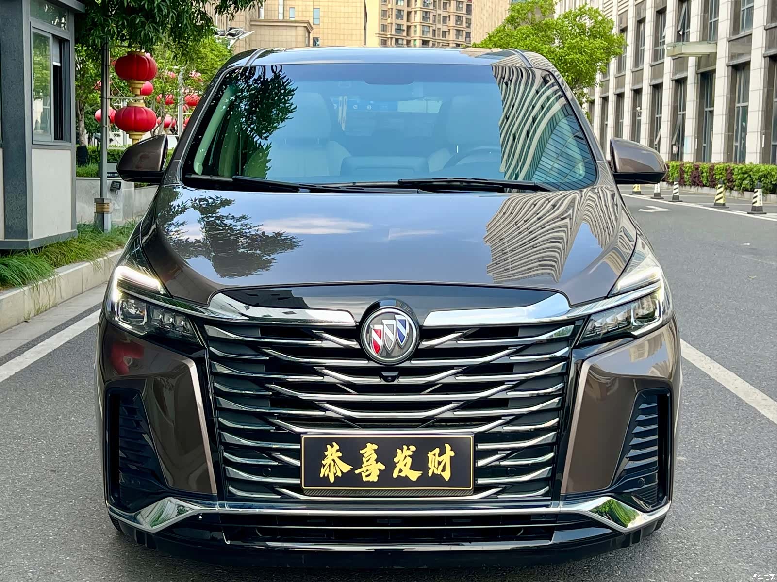 Buick GL8, 2024 4