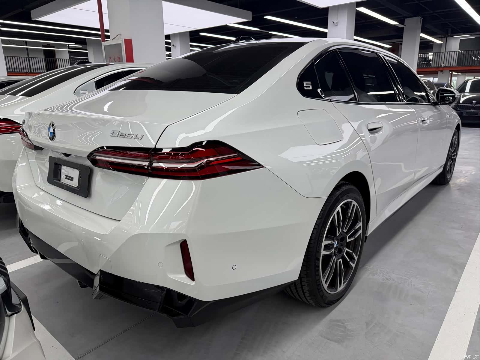 BMW 5 Series, 2025 15