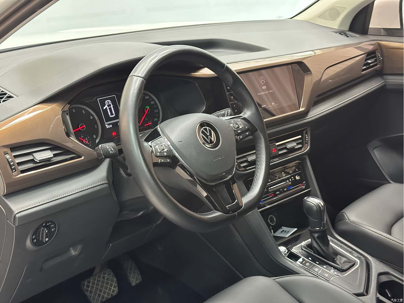 Volkswagen Tharu, 2022 13