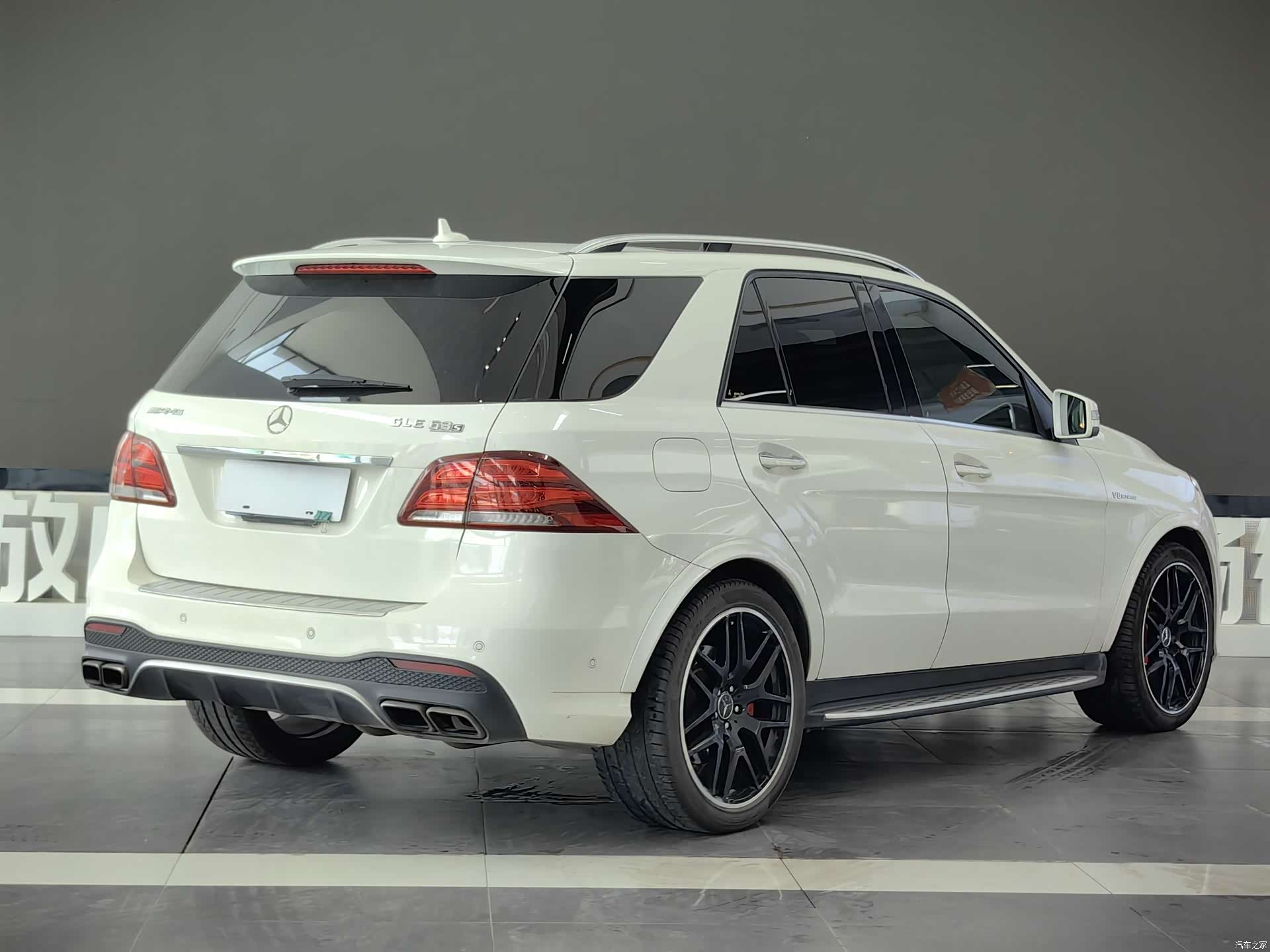 Mercedes-Benz GLE, 2016 4