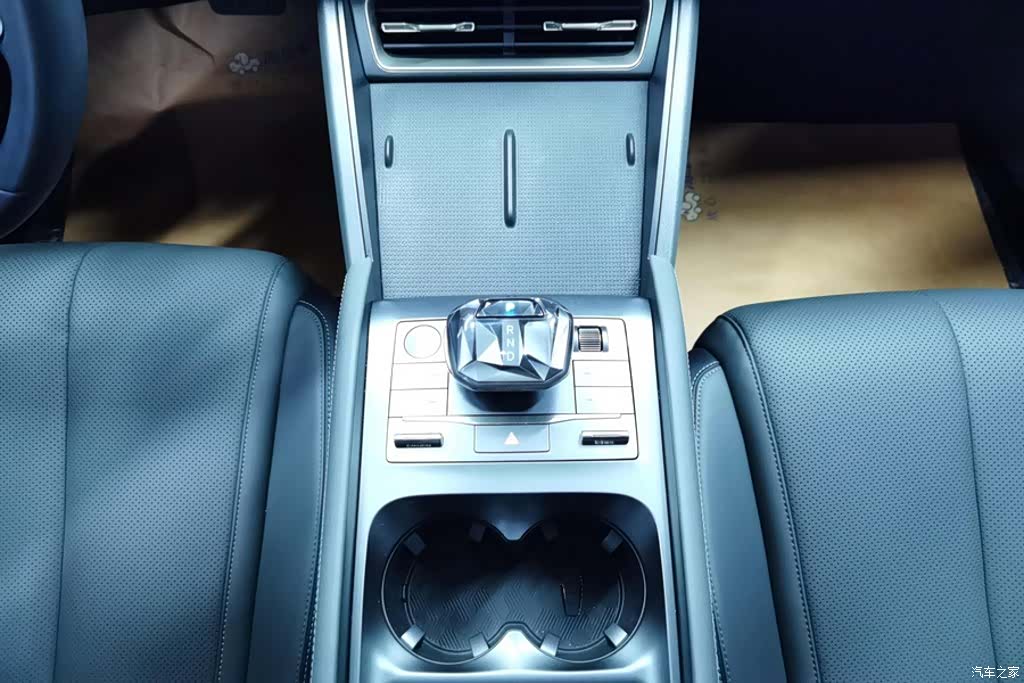 BYD Qin, 2024 16