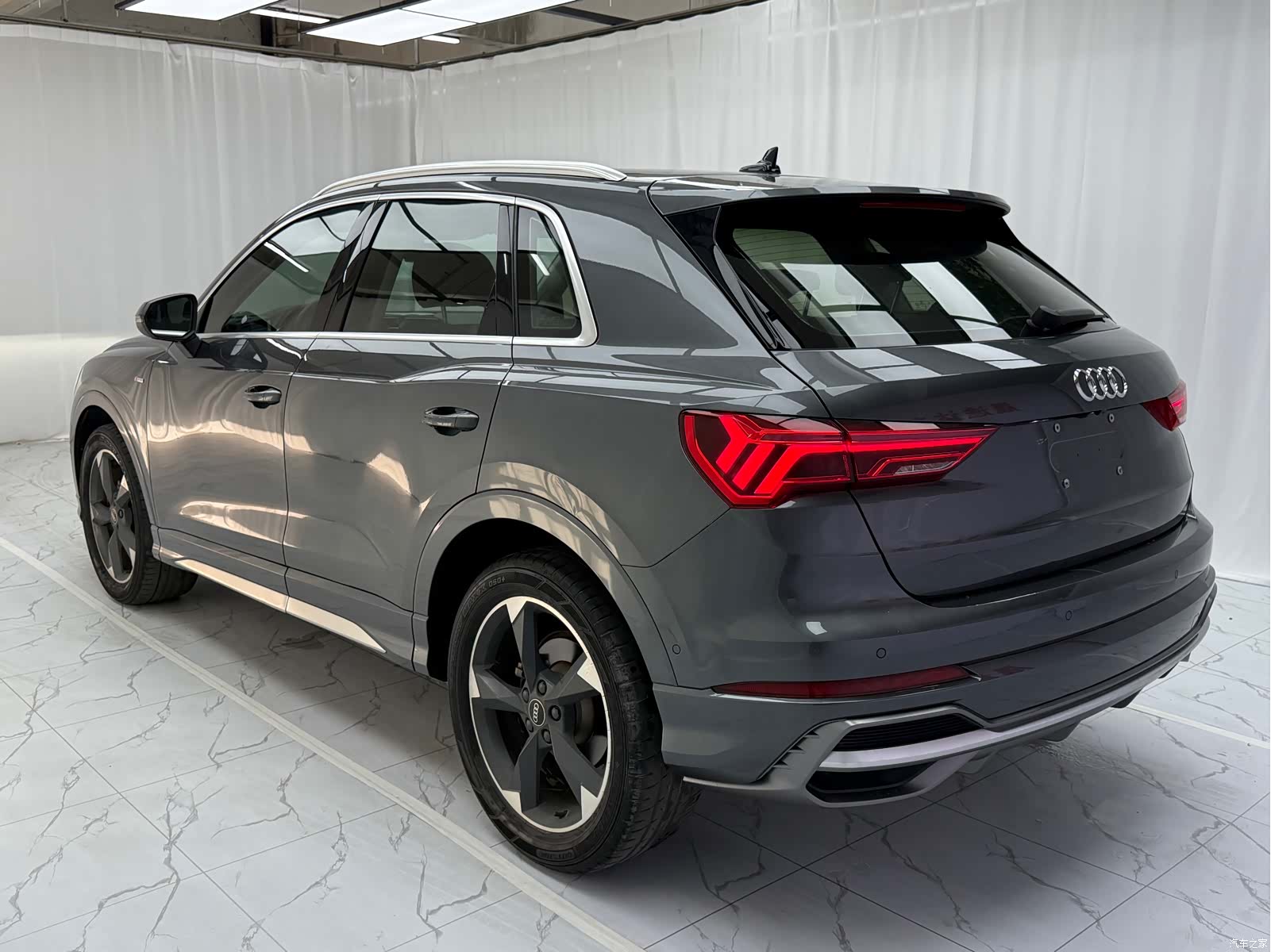 Audi Q3, 2022 4