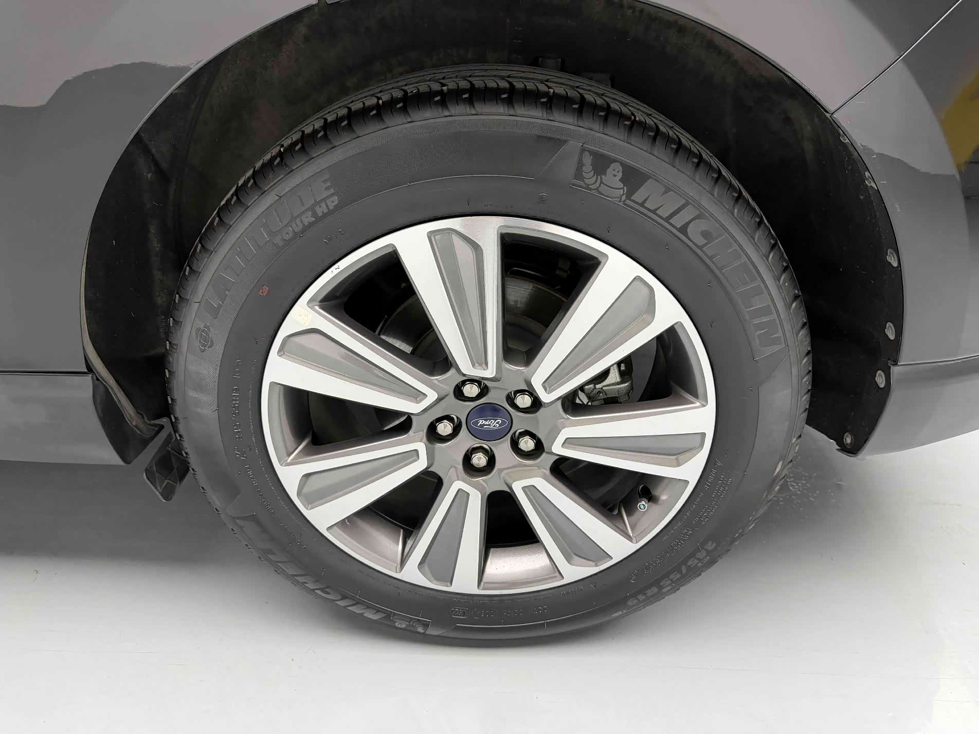 Ford Edge, 2022 12