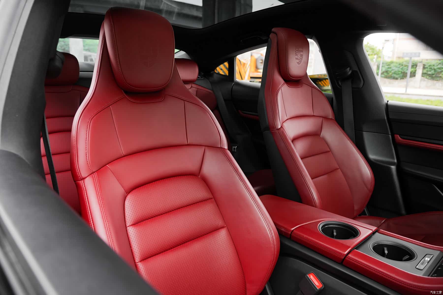 Porsche Taycan, 2020 28