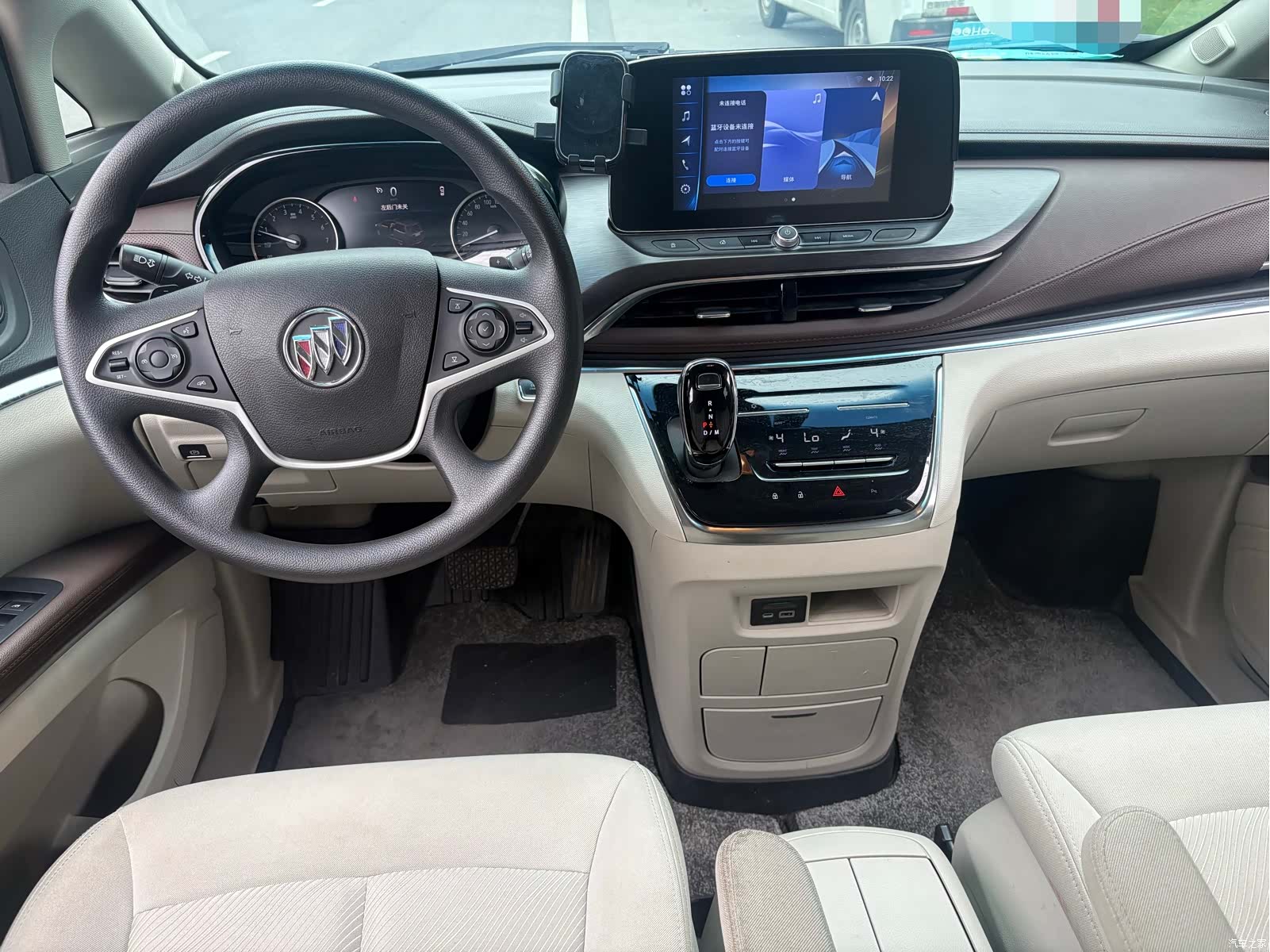 Buick GL8, 2022 4