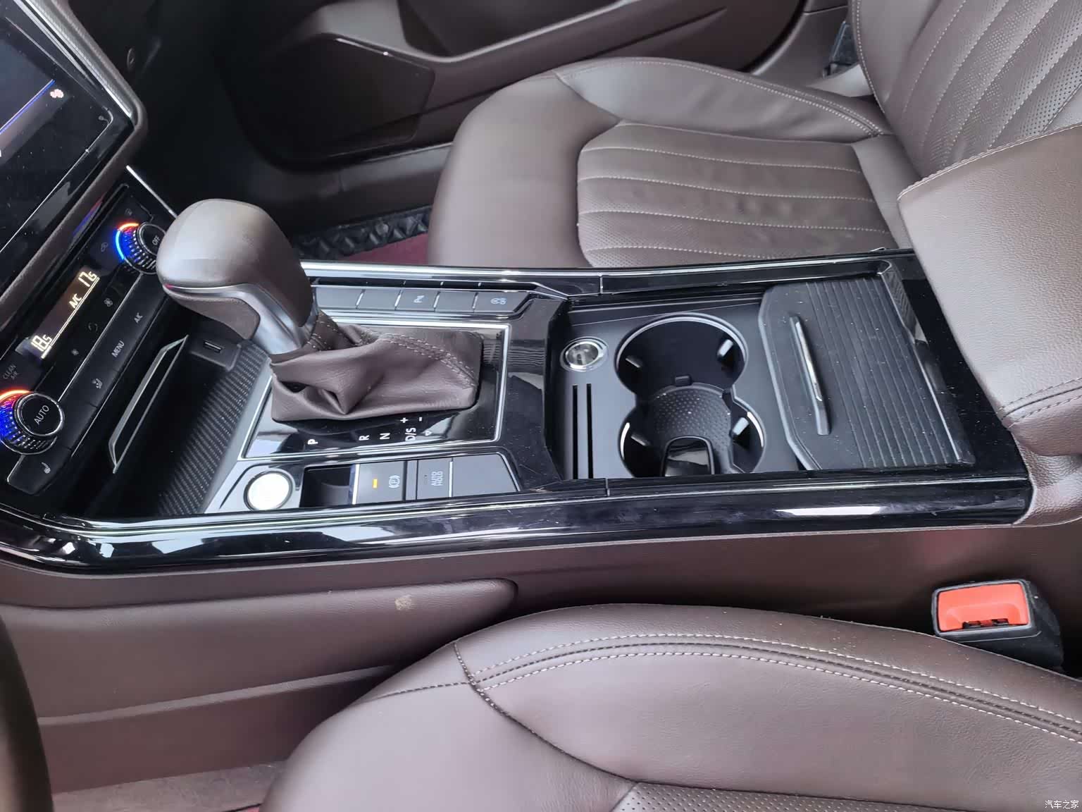 Volkswagen Phideon, 2021 12