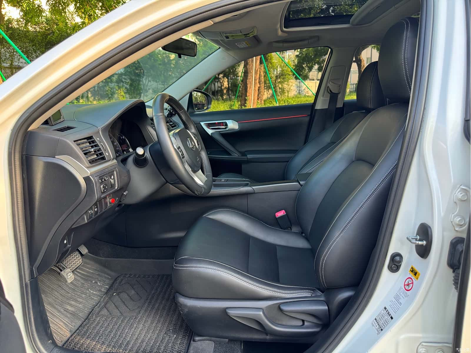 Lexus CT, 2013 10
