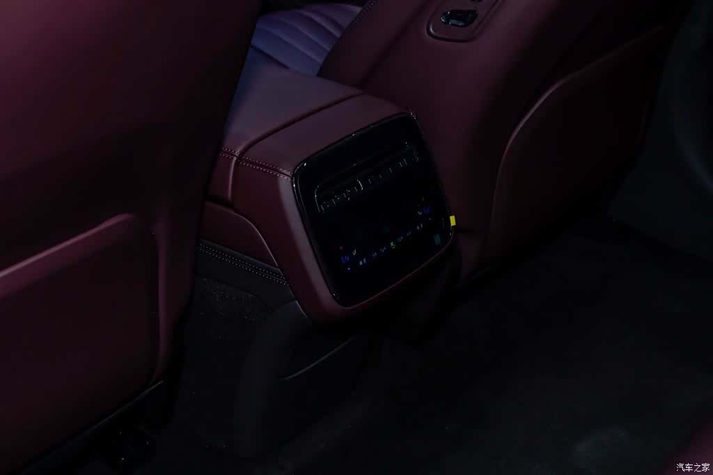 Denza Z9GT, 2024 11