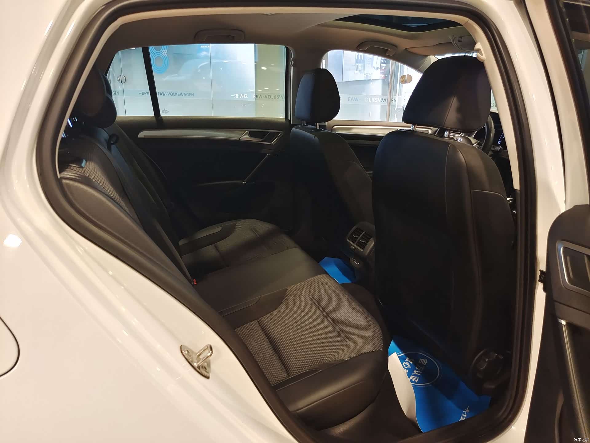 Volkswagen Golf, 2020 9