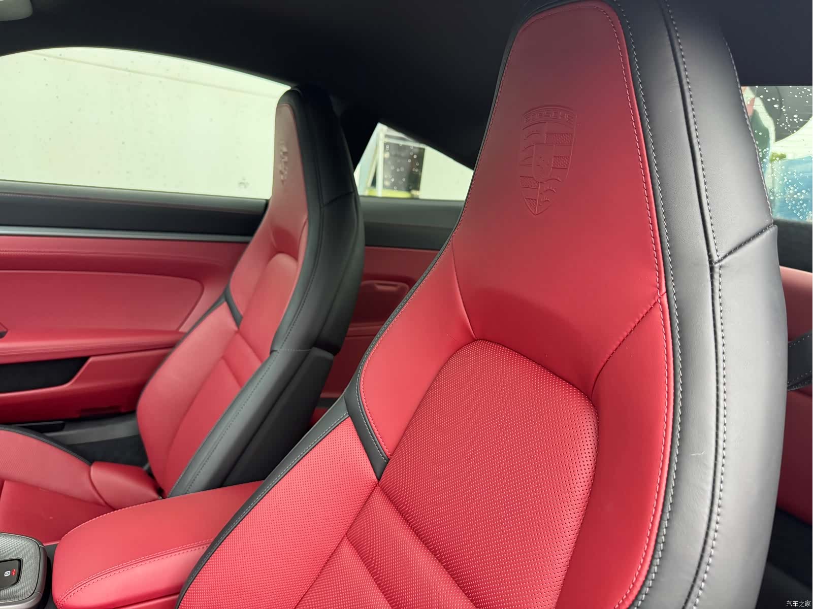 Porsche 911, 2025 11