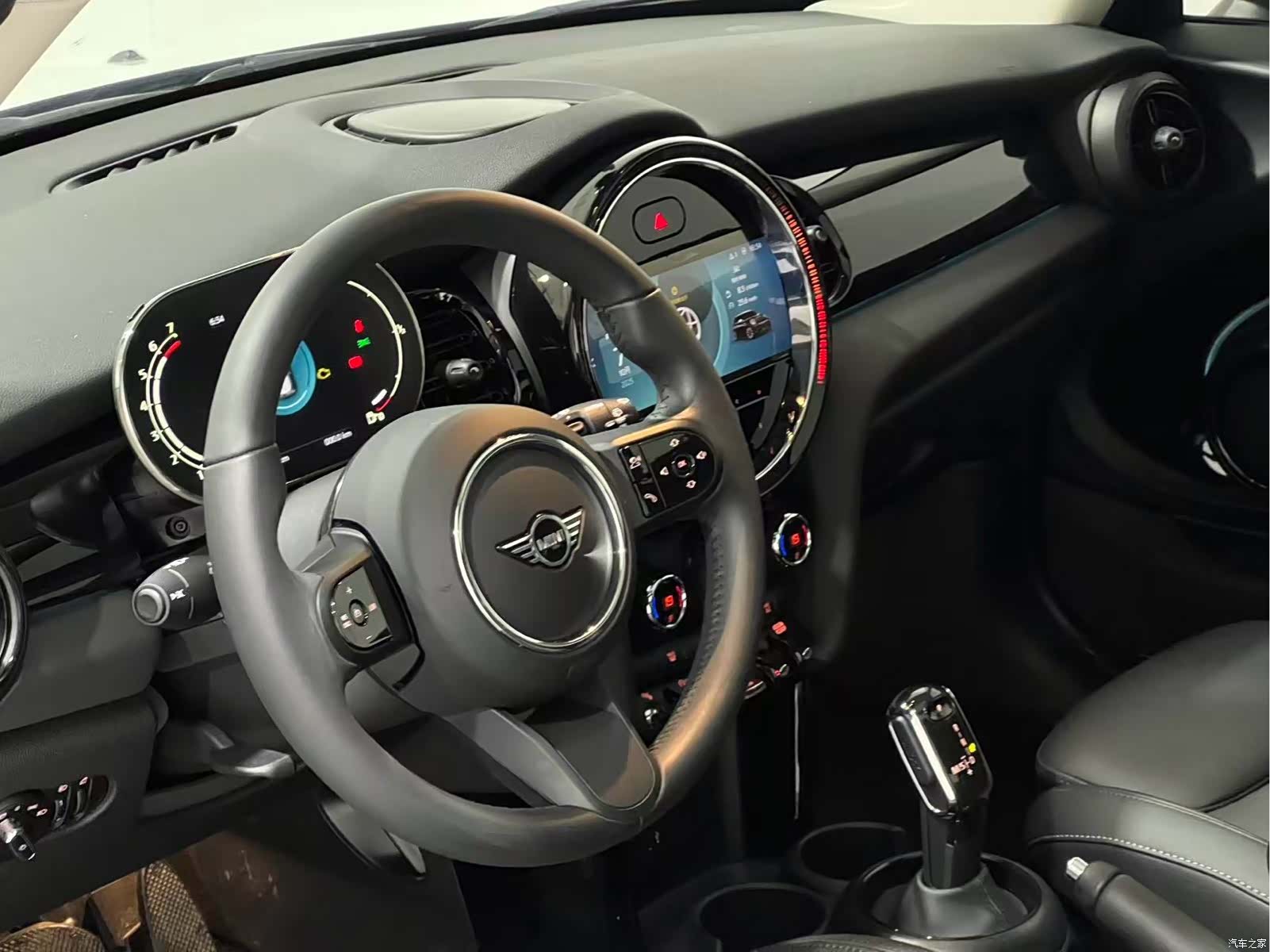 Mini Cooper, 2024 16