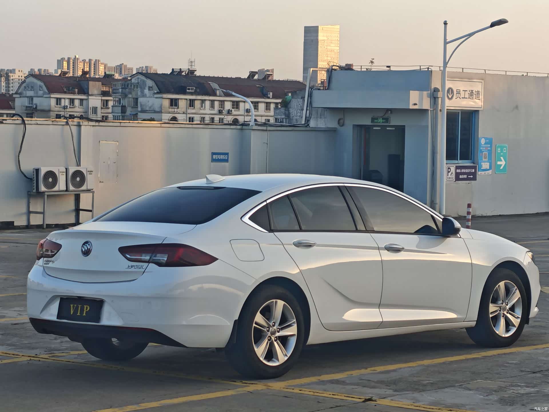 Buick Regal, 2019 4