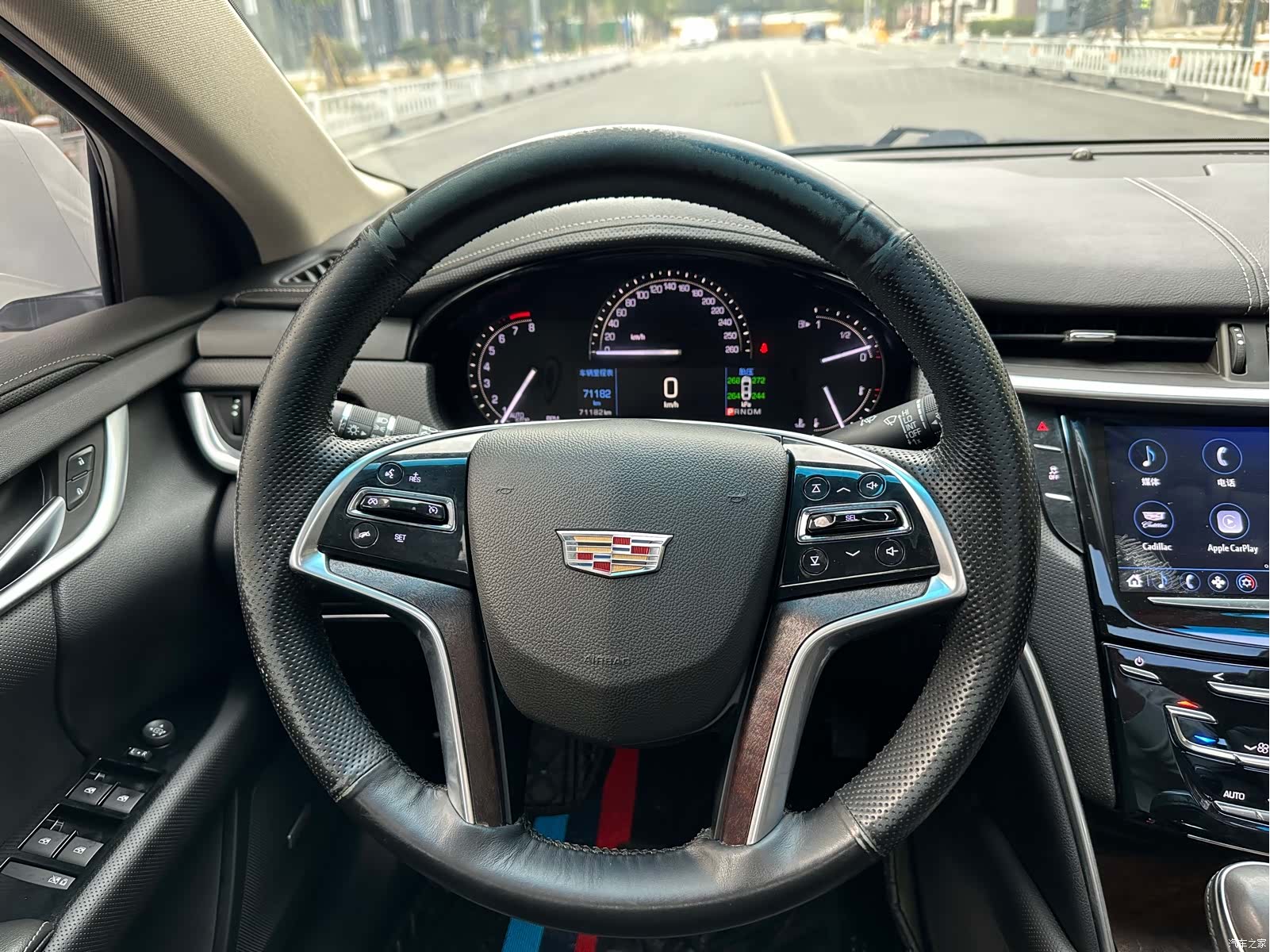 Cadillac XTS, 2019 13