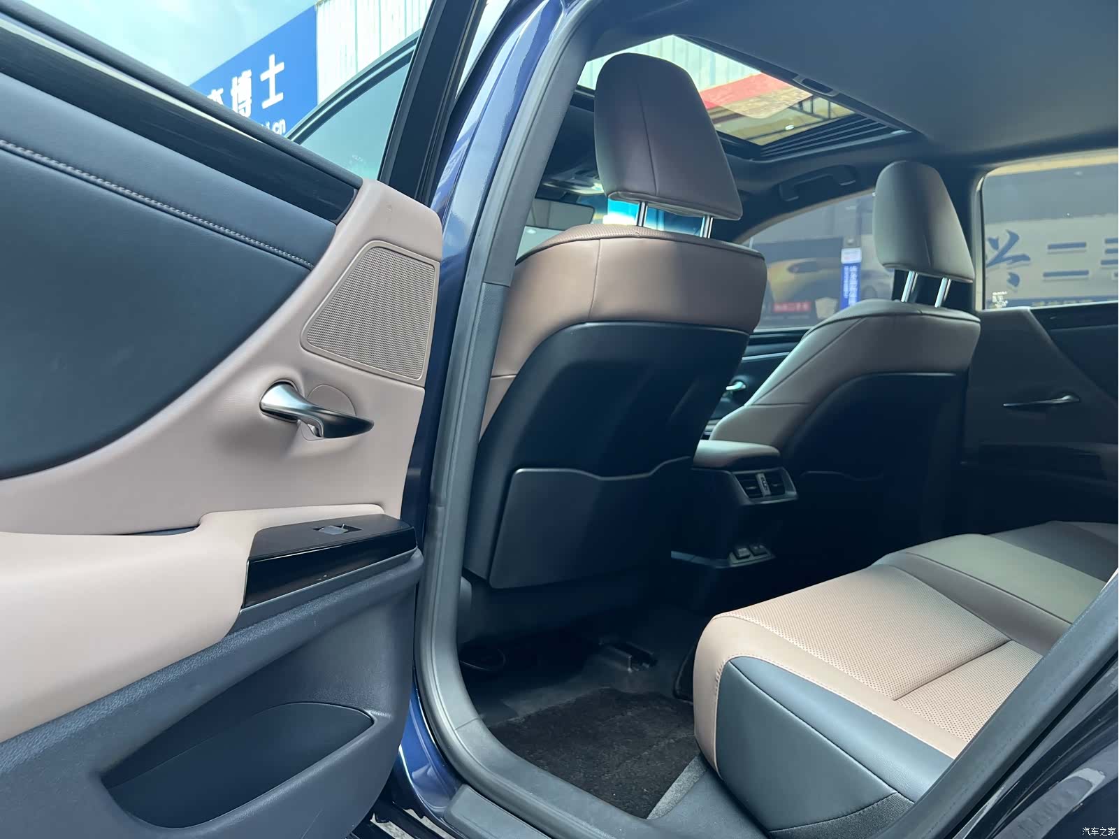 Lexus ES, 2024 8