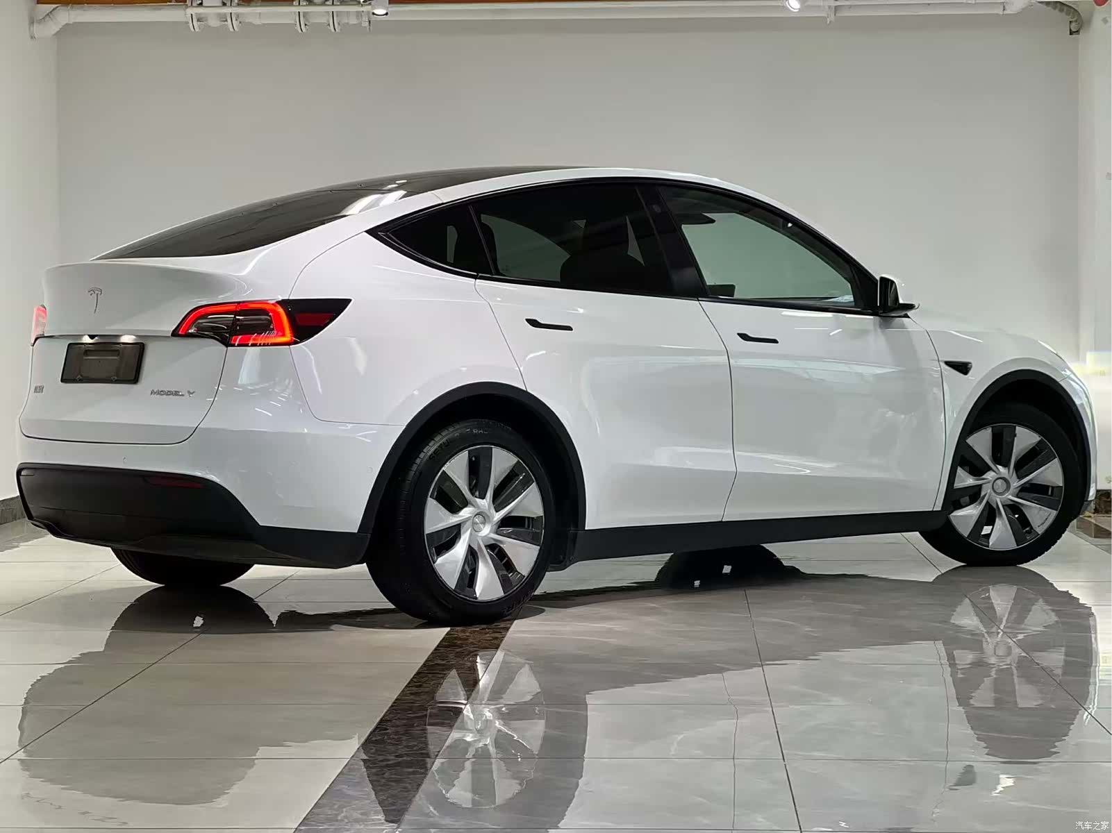 Tesla Model Y, 2021 8